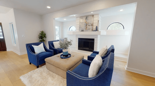 seating area with fireplace